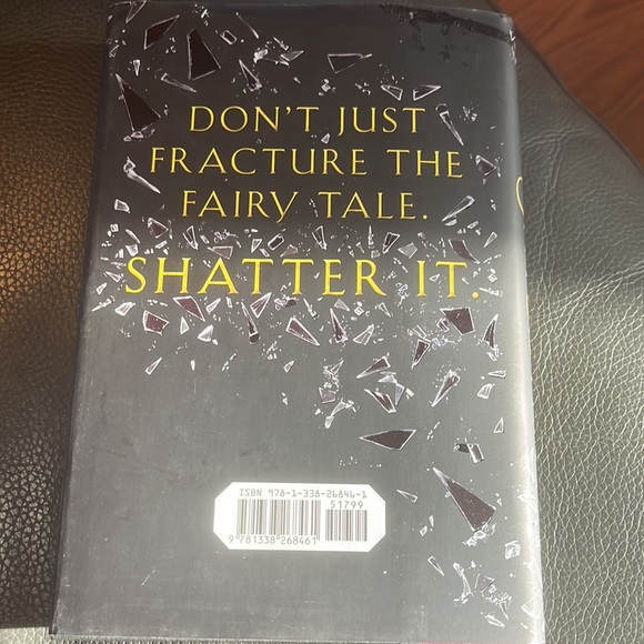 Jennifer Donnelly book - Picture 2 of 6